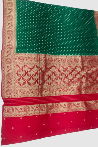 Banarasi Sarees: Heavy Gergette Zari Butti (Green)