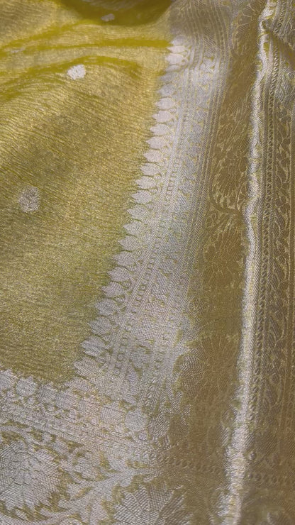 Banarasi Sarees: Crush Tisse Silk Self Stich Pallu (Golden)